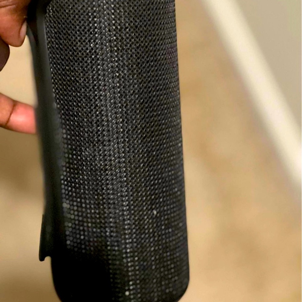 JVC BLUETOOTH SPEAKER